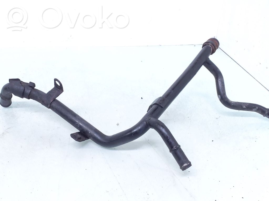 Volkswagen PASSAT B6 Conductă/furtun lichid de răcire motor
