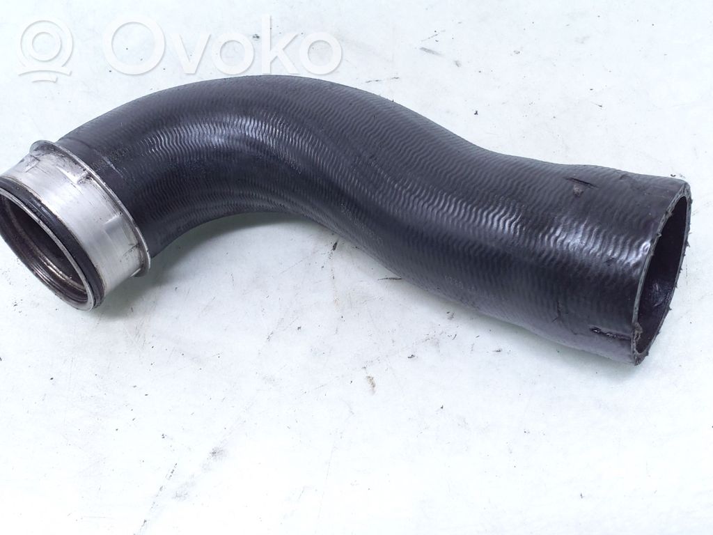 Volkswagen Touran I Intercooler hose/pipe 