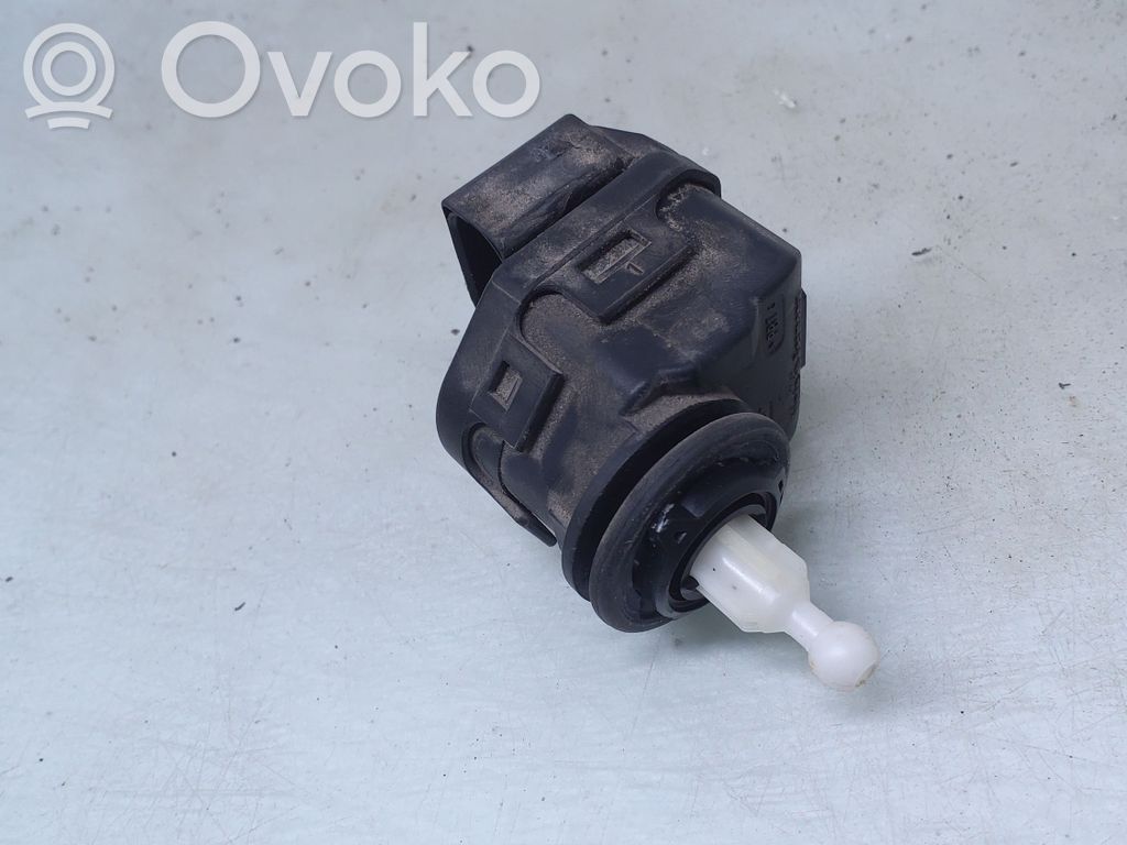 Skoda Octavia Mk1 (1U) Silniczek regulacji świateł 