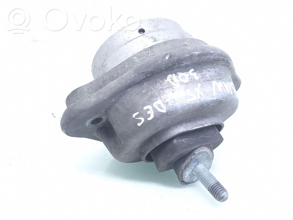BMW X5 E53 Engine mount bracket 