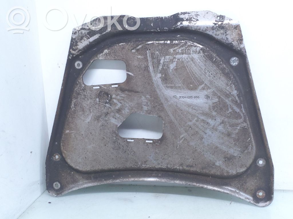 BMW X5 E53 Engine splash shield/under tray 