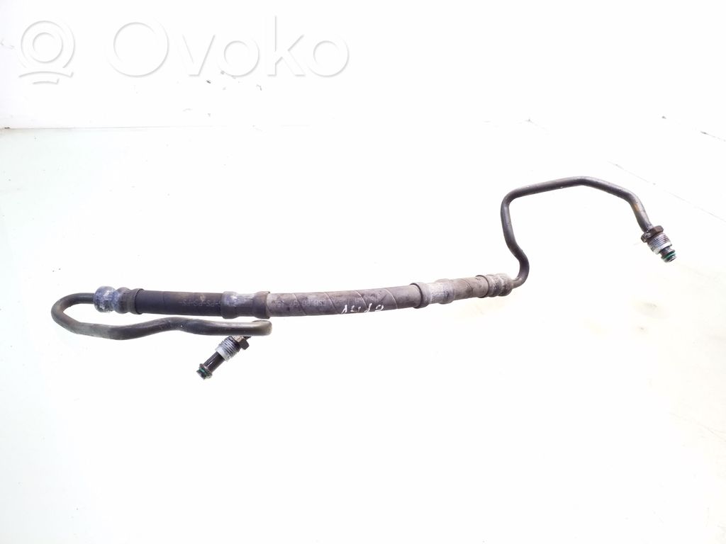 Ohjaustehostimen letkusto   0100185101