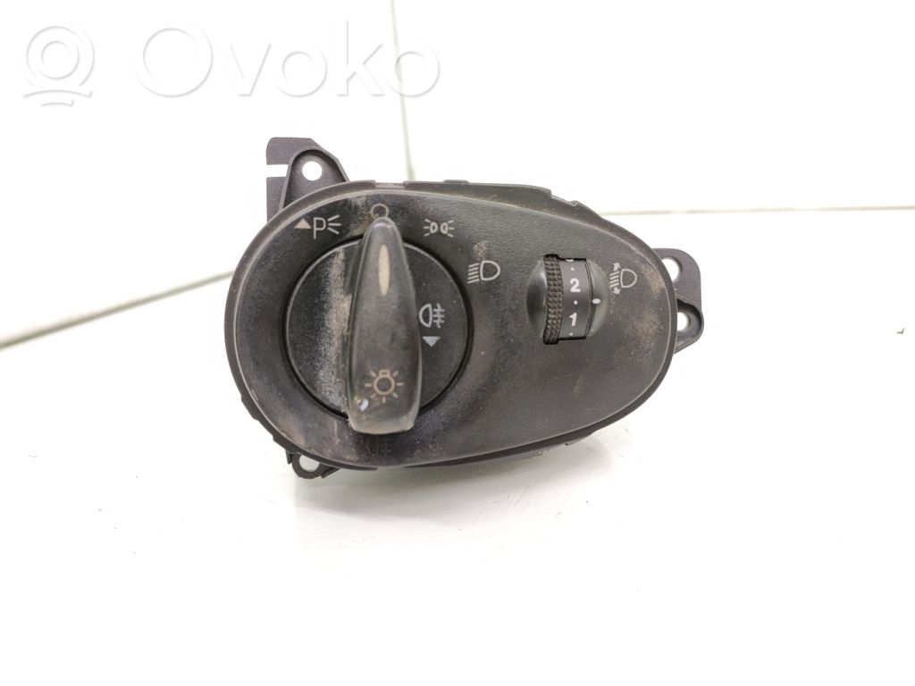 Ford Focus Light switch 