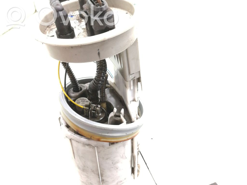 Volkswagen PASSAT B5.5 Pompă combustibil în rezervor 