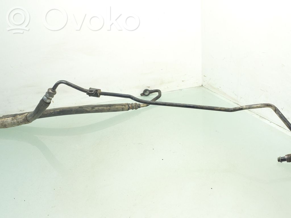 Volkswagen Sharan Turboahtimen öljyletku 