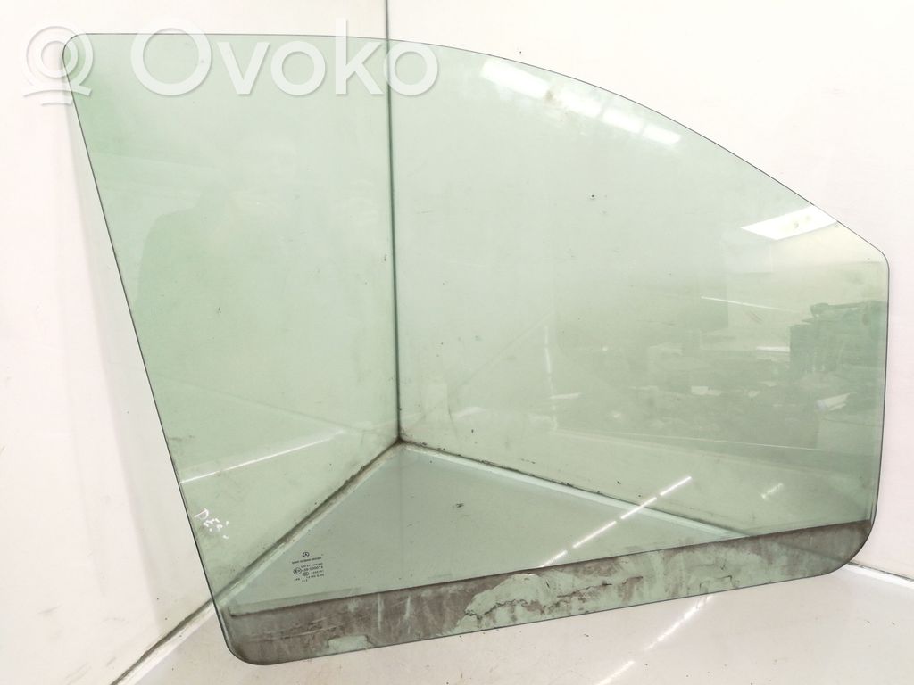 Mercedes-Benz Vito Viano W639 Geam ușă față patru uși 