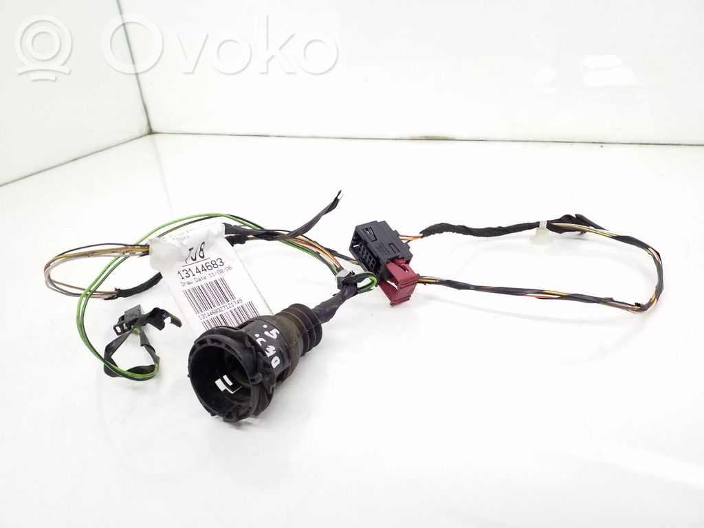 Opel Corsa D Cableado de puerta trasera 