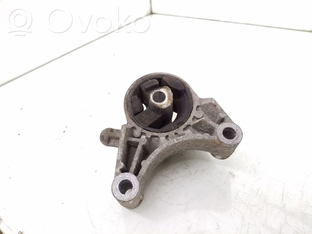Opel Zafira B Engine mount bracket 