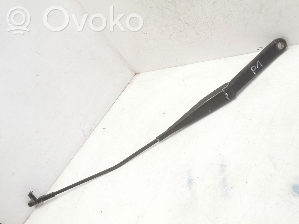 Ford Focus Front wiper blade arm 