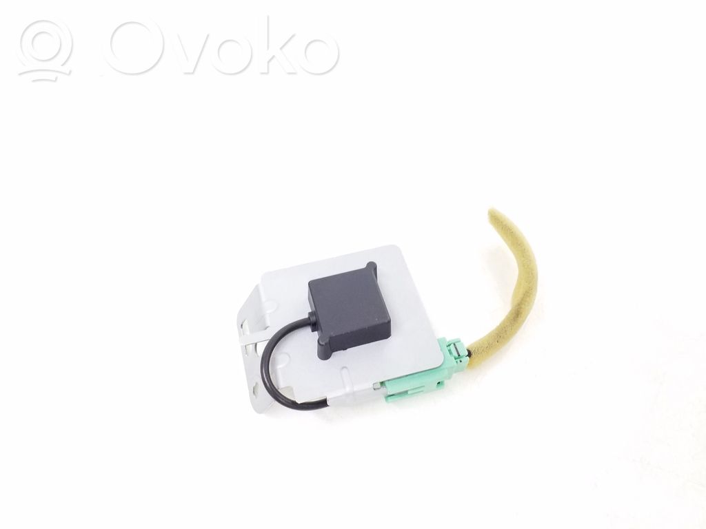 GPS Antenne   D09H66DY0