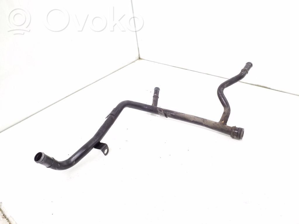 Volkswagen PASSAT B6 Conductă/furtun lichid de răcire motor