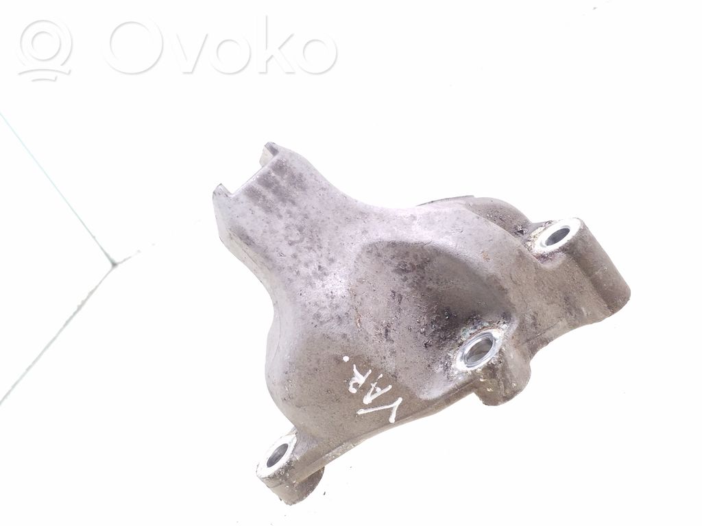 Honda Accord Engine mounting bracket 
