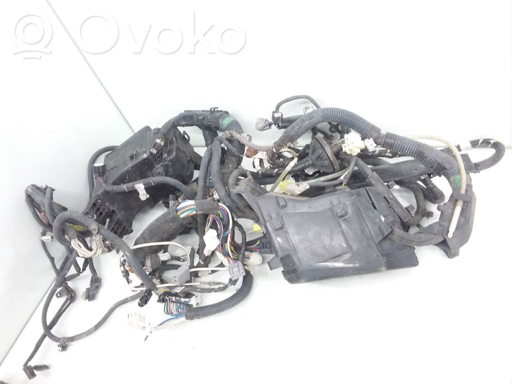 Toyota RAV 4 (XA30) Moottorin asennusjohtosarja 