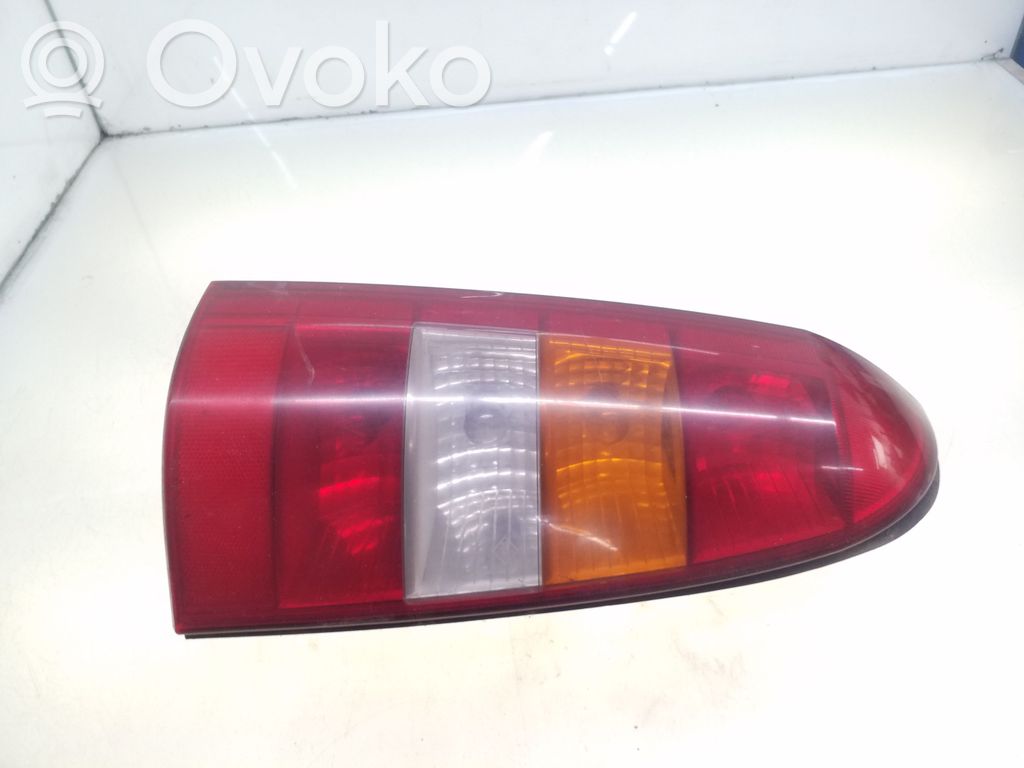 Lampa tylna   393033,393203