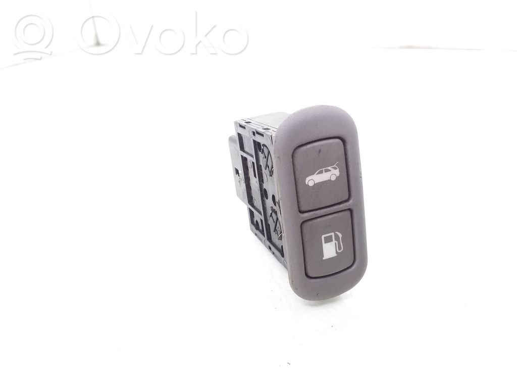 KIA Sorento Interruptor para abrir la puerta trasera 
