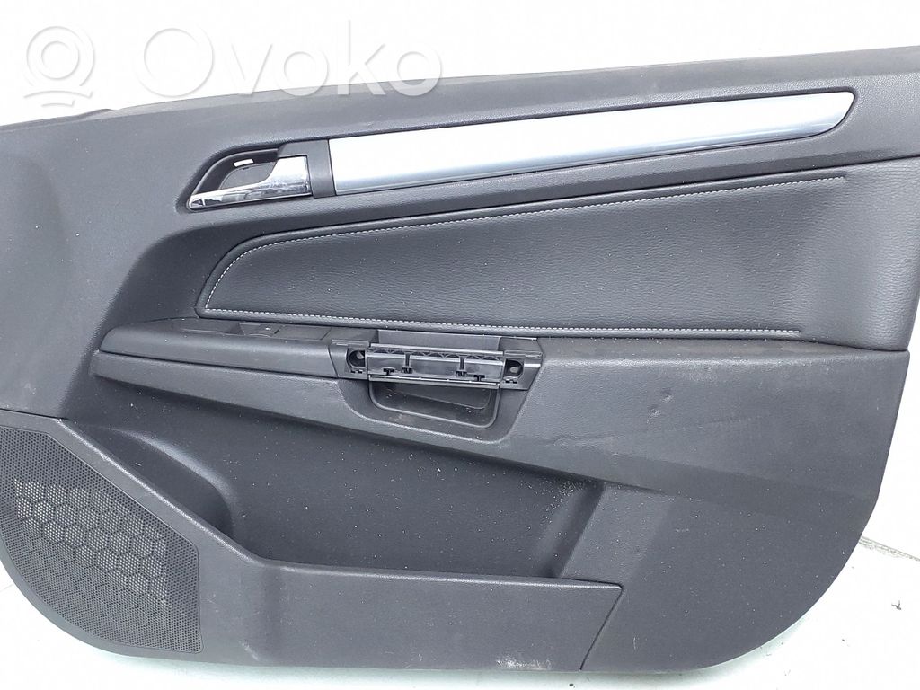 Opel Astra H Boczki / Poszycie drzwi przednich