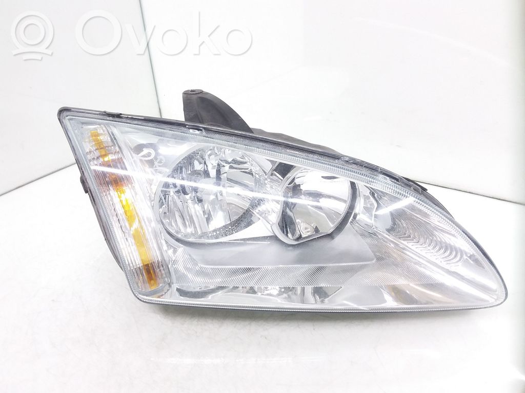 Ford Focus Scheinwerfer 