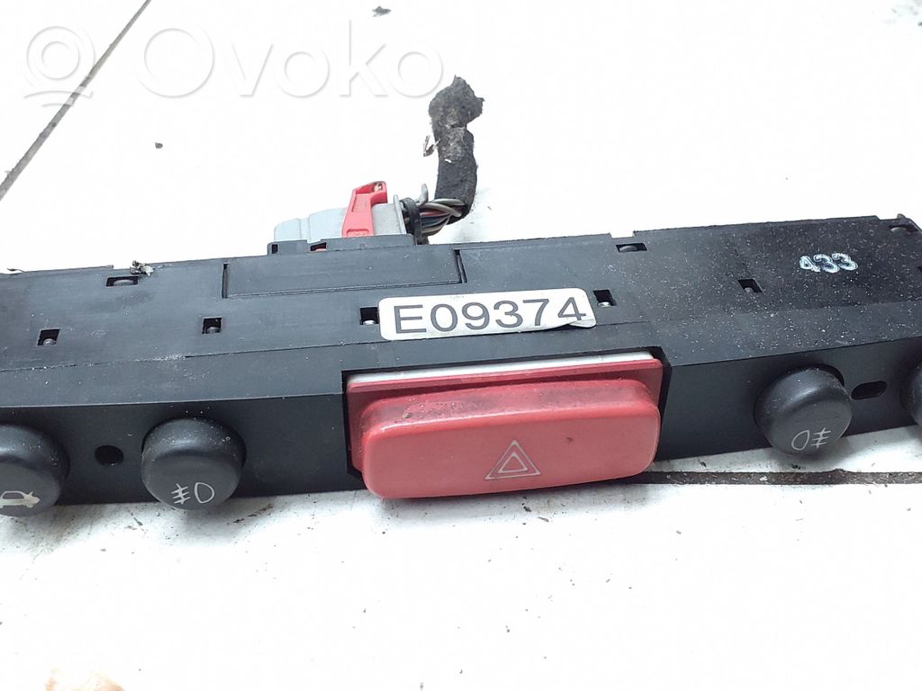Alfa Romeo 147 Hazard light switch 