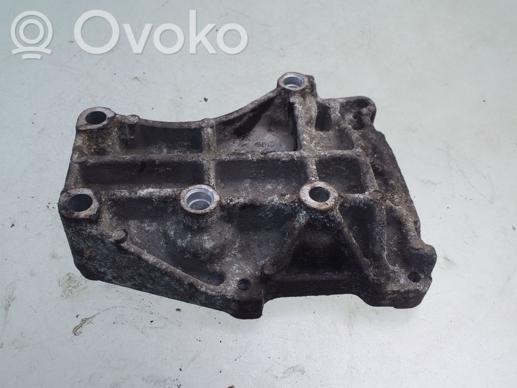 Alfa Romeo 147 A/C compressor mount bracket 