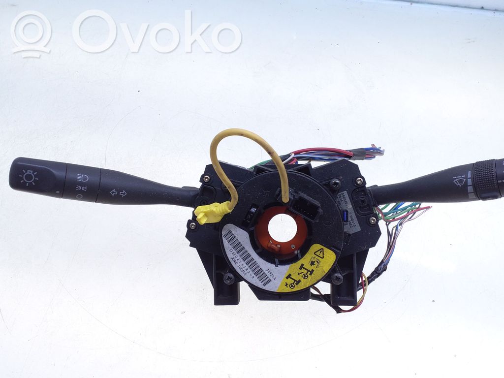 Land Rover Freelander Interruptor/palanca de limpiador de luz de giro 
