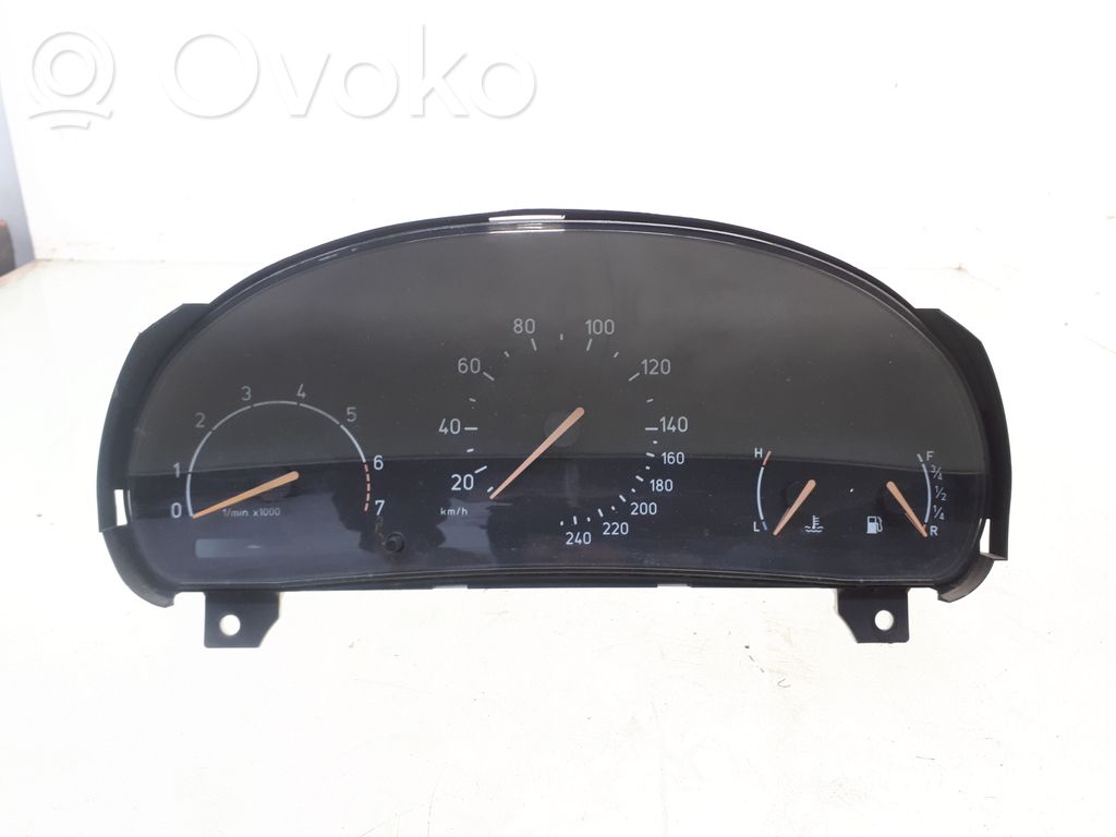 Saab 9-5 Speedometer (instrument cluster) 