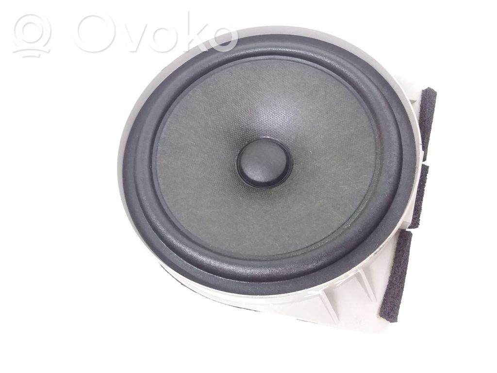 Honda CR-V Front door speaker 
