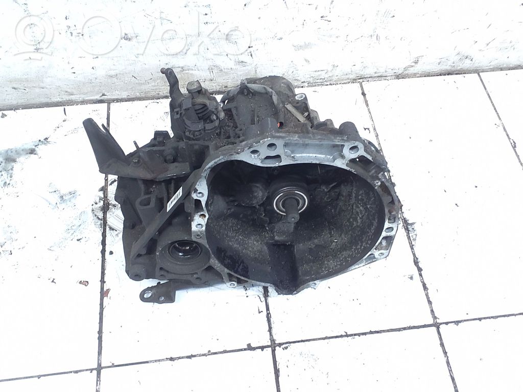 Nissan Micra Mehāniska 5 ātrumu pārnesumkārba 