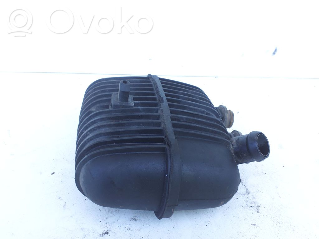 Audi A4 S4 B7 8E 8H Serbatoio del vuoto