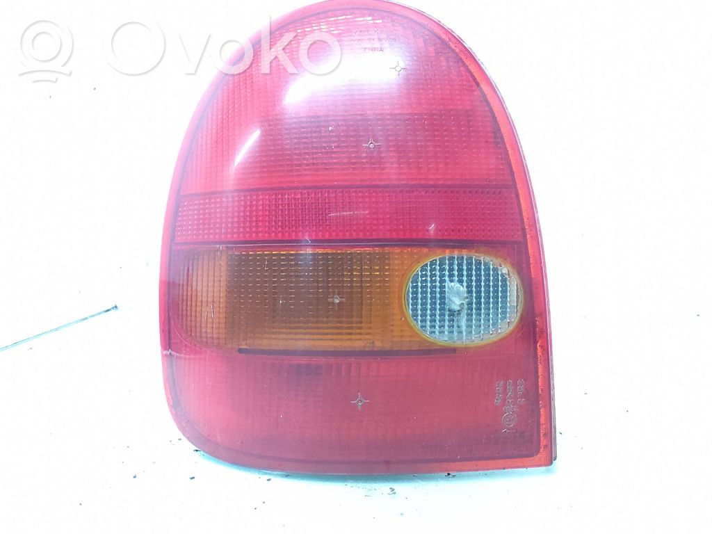 Opel Corsa B Aizmugurējais lukturis virsbūvē 