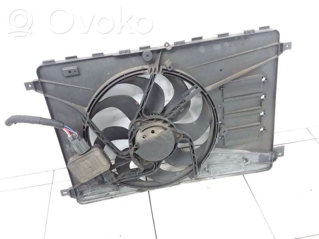 Volvo XC70 Elektryczny wentylator chłodnicy 