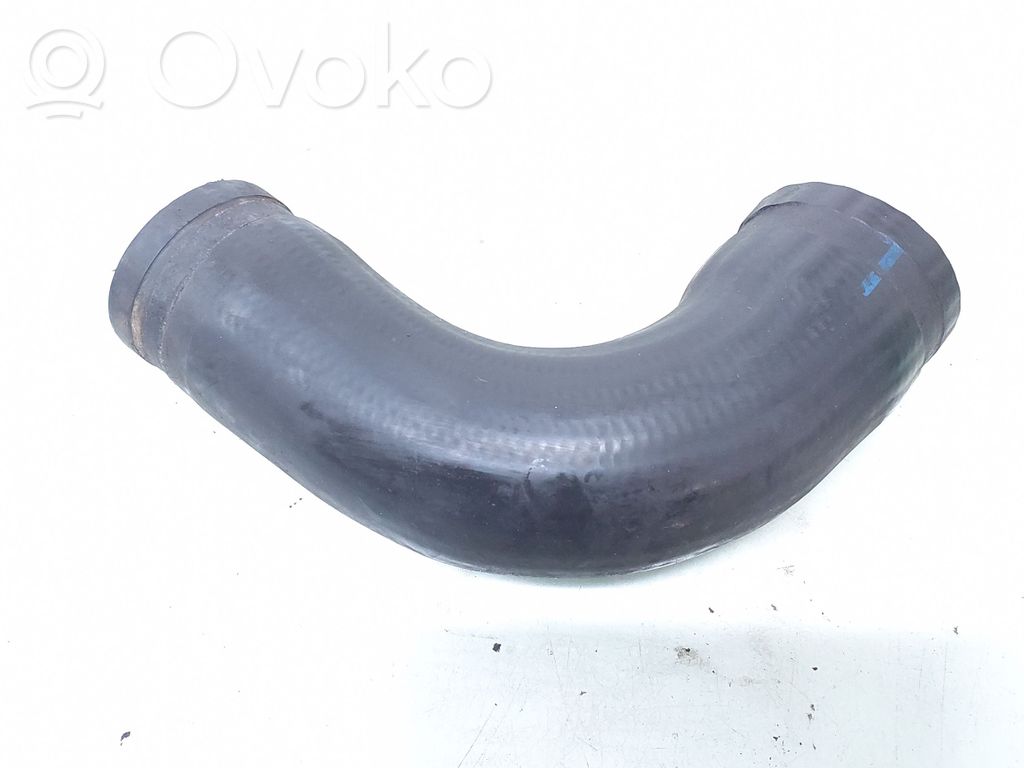 Volkswagen PASSAT B5 Furtun/conductă intercooler 