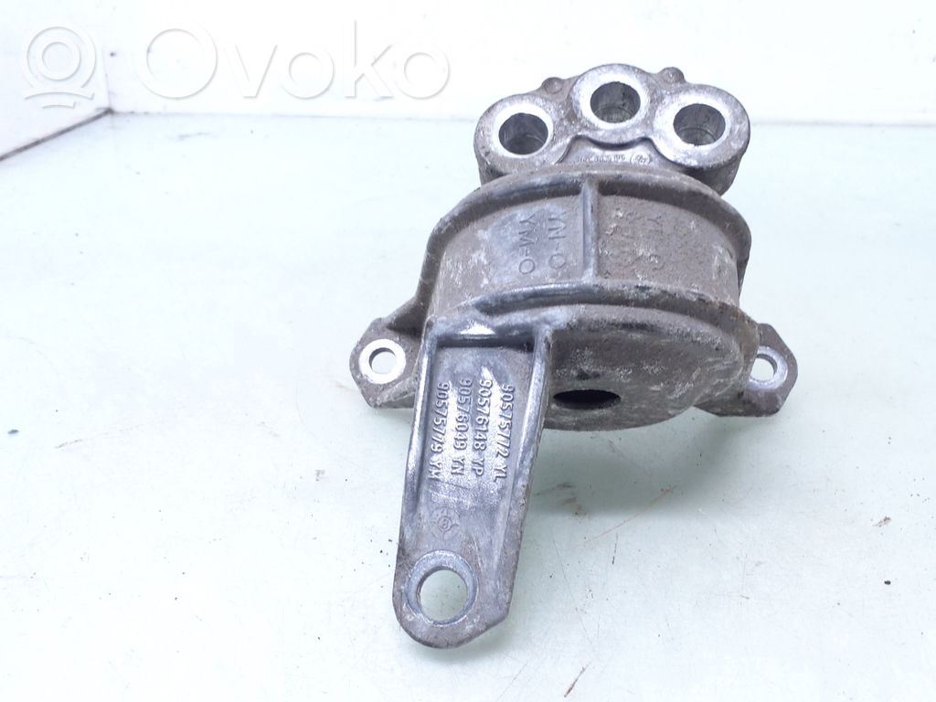 Engine mount bracket   90575772YL,90576148YP,90576049YN,90539246,90575779YM