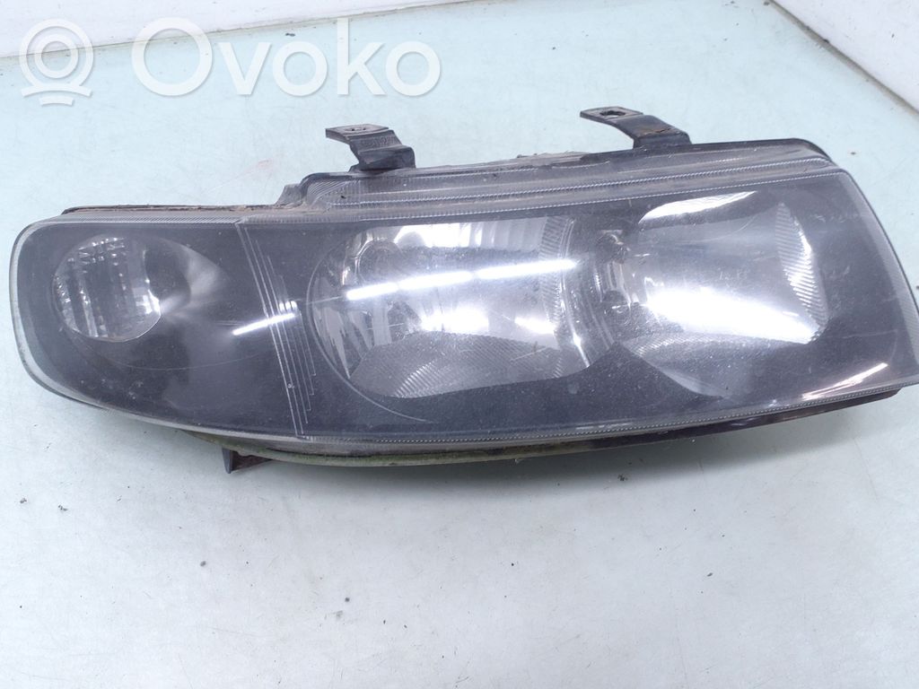 Seat Toledo II (1M) Headlight/headlamp 