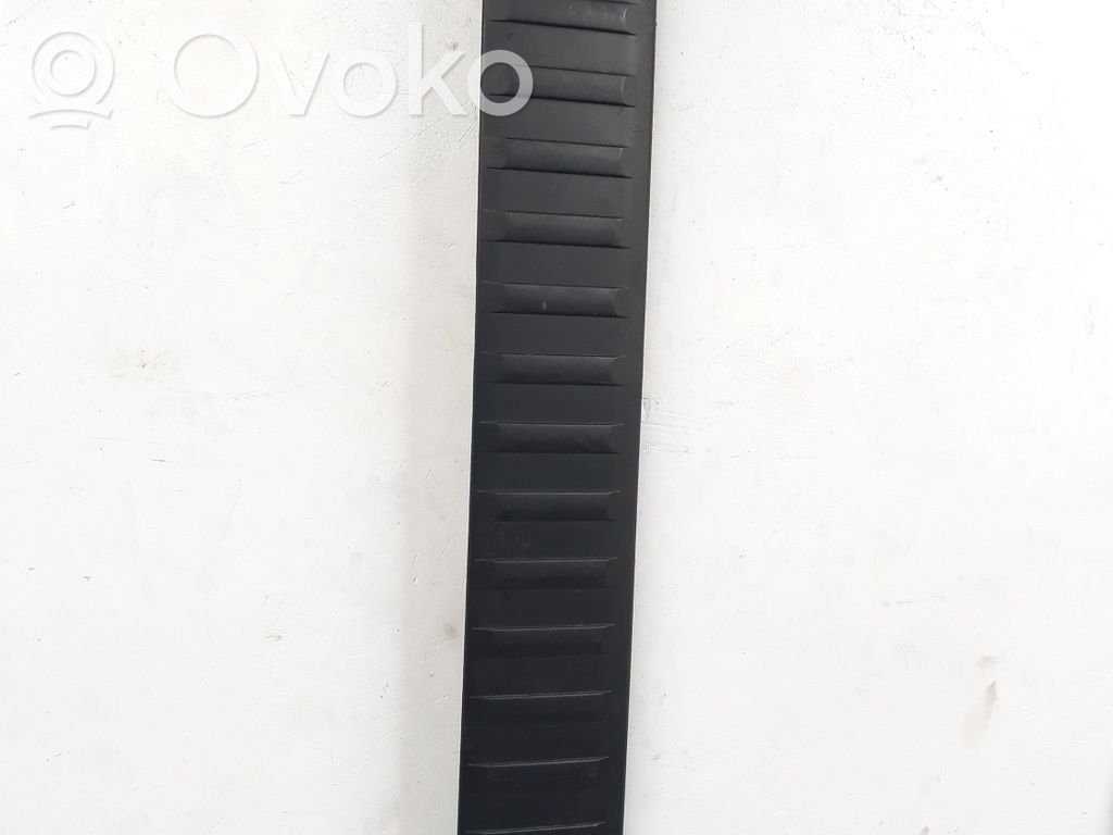 BMW X5 E53 Tailgate trim 
