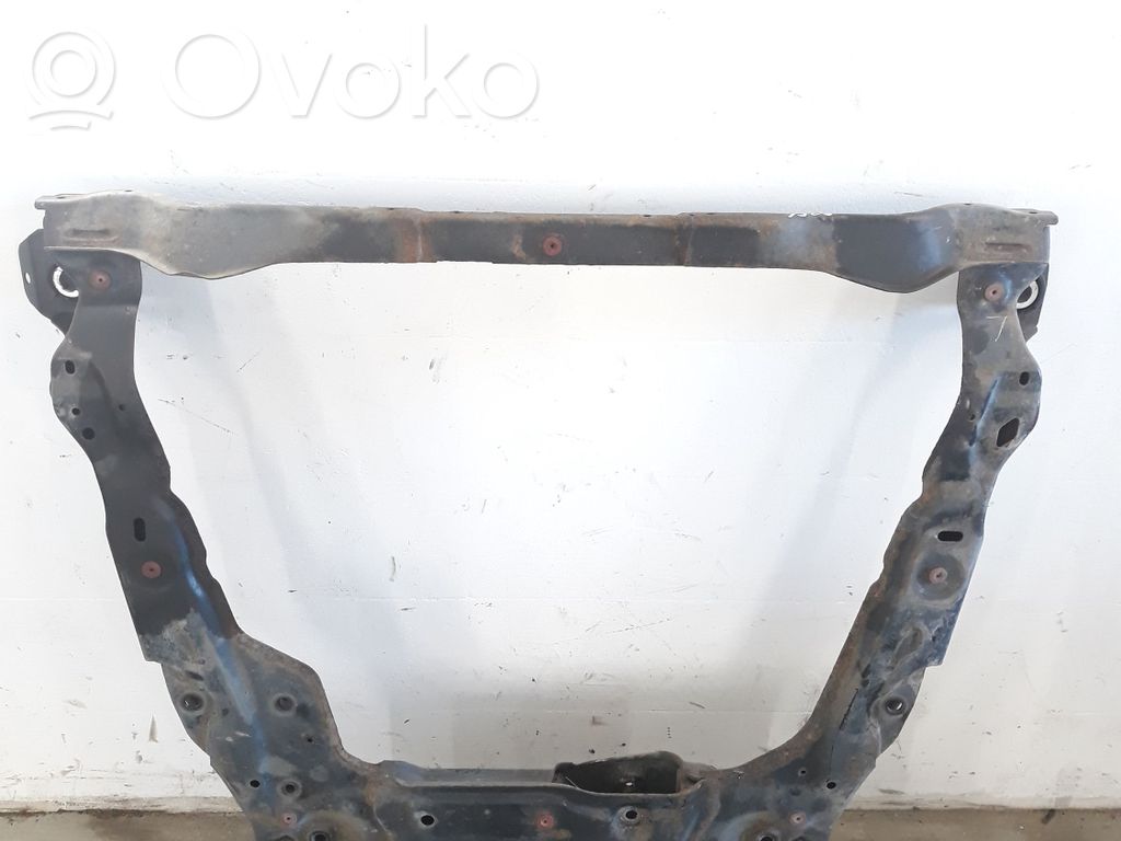 Volvo V70 Priekinis traversas 