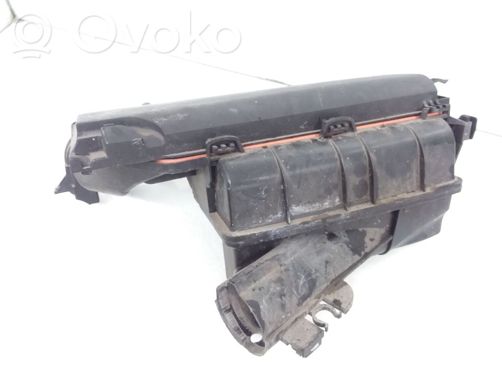 Peugeot 206 Air filter box 