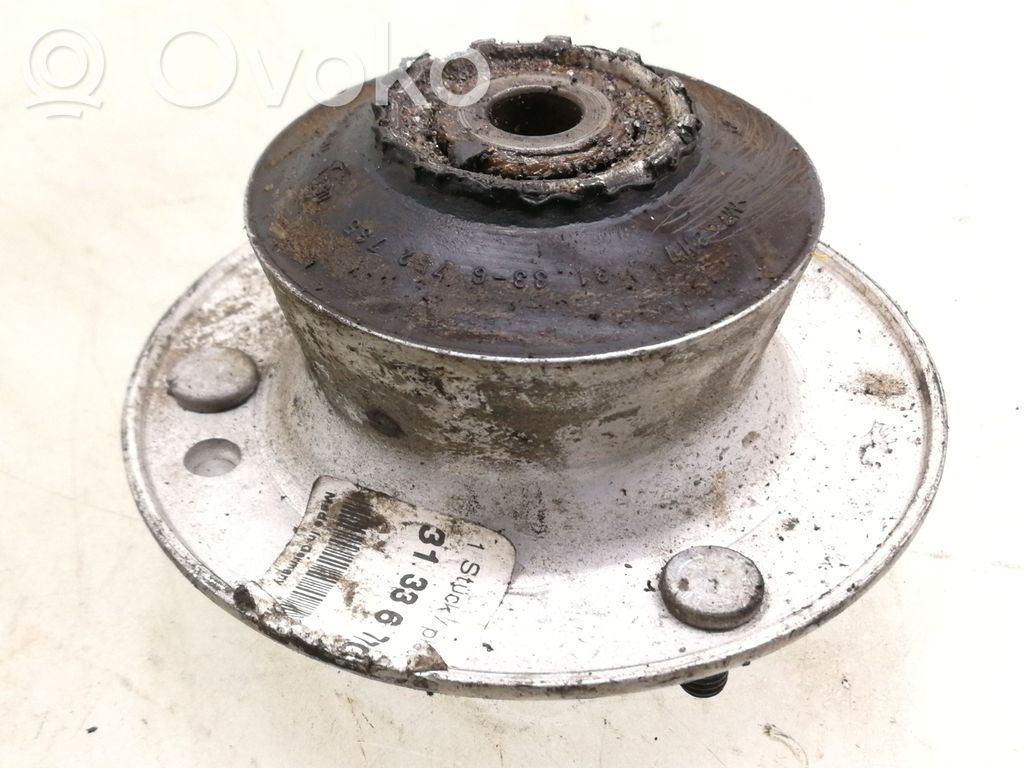 Front coil spring rubber mount   6752735,31336752735