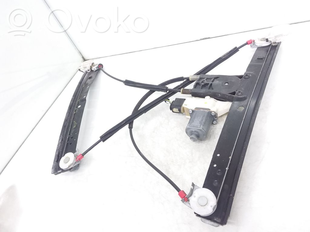 Ford Mondeo MK IV Macara ușă față cu motor