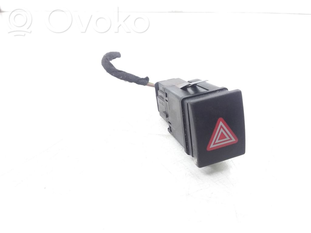 Volkswagen Polo IV 9N3 Comutator lumini pericol 