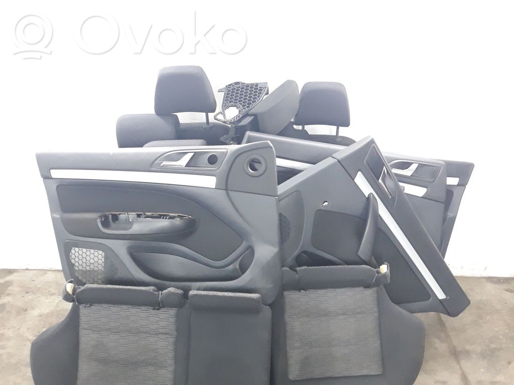 Skoda Octavia Mk2 (1Z) Set interni 