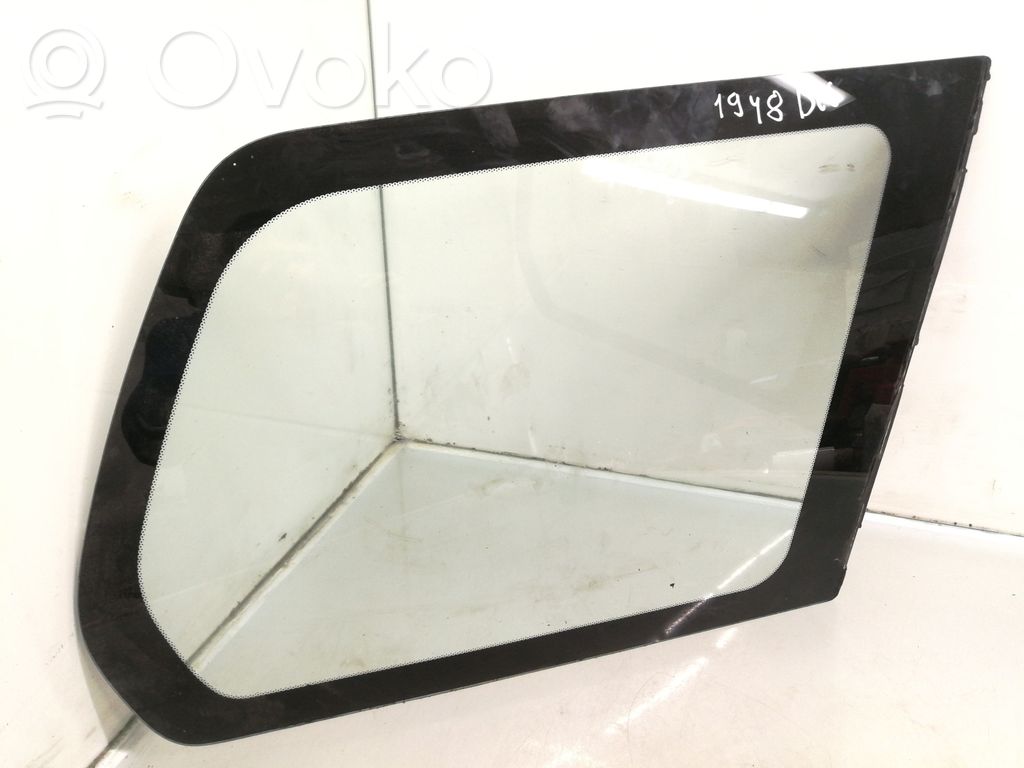 Rear side window   AS2