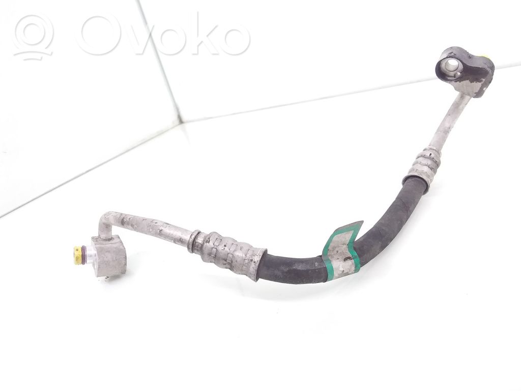BMW X3 E83 Ilmastointilaitteen putki (A/C) 