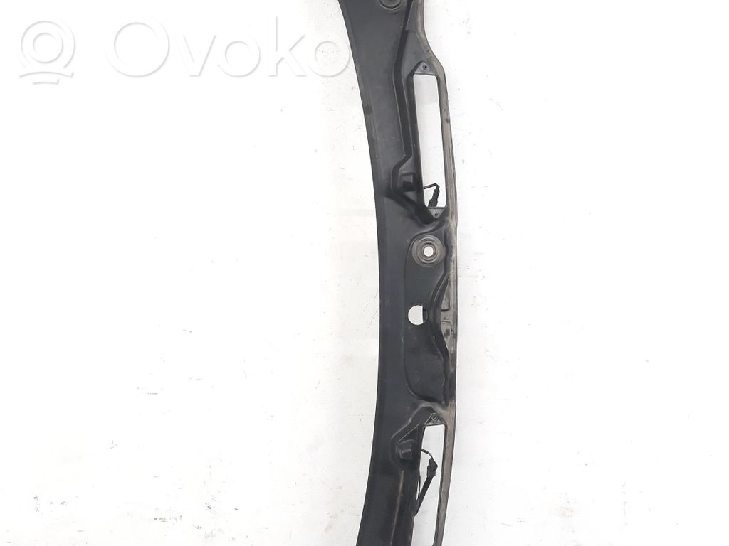 BMW 3 E90 E91 Wiper trim 