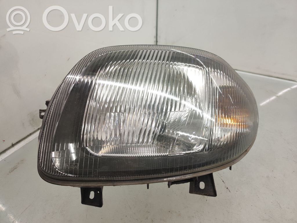 Renault Clio II Scheinwerfer 