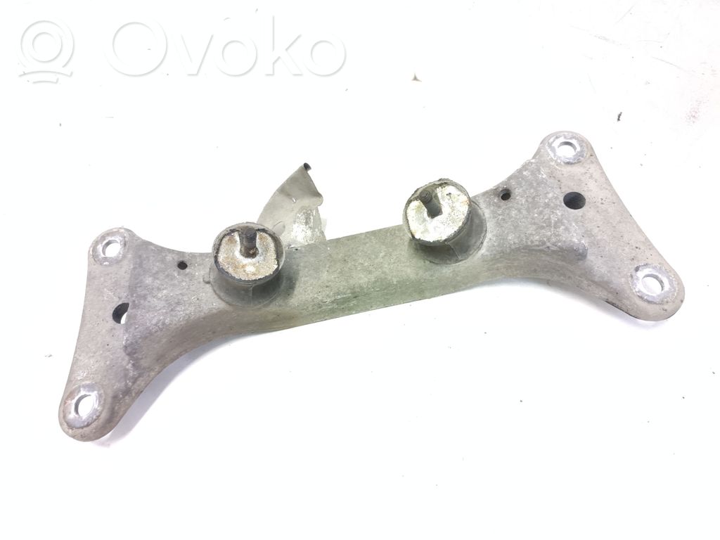 Gearbox mounting bracket   6760301,24168110