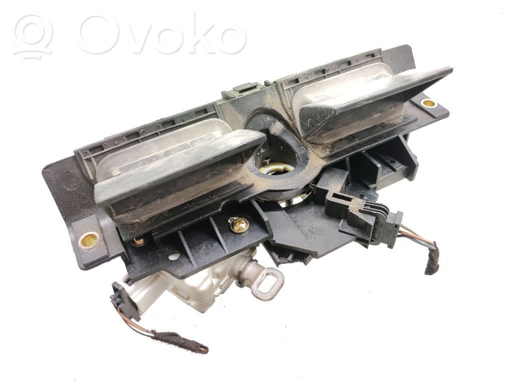 Audi A6 S6 C5 4B Tailgate/trunk/boot exterior handle 