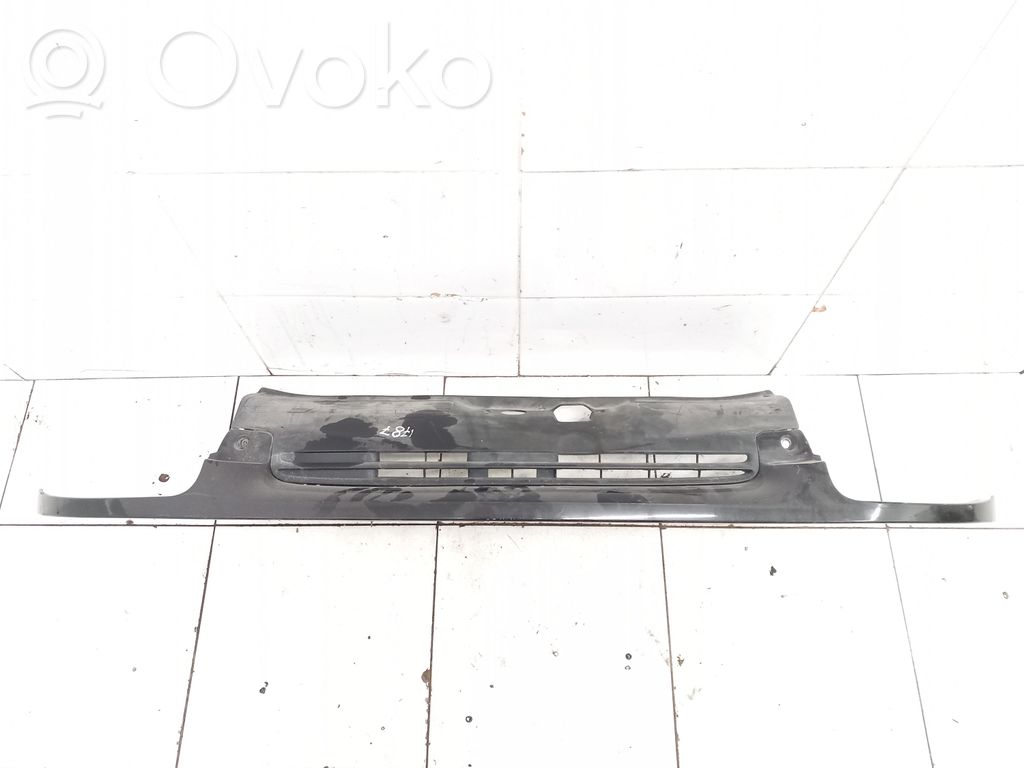 Renault Clio II Grotelės viršutinės 