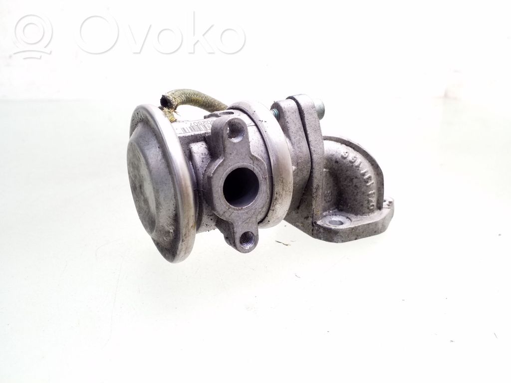 Audi A6 S6 C5 4B Válvula EGR 