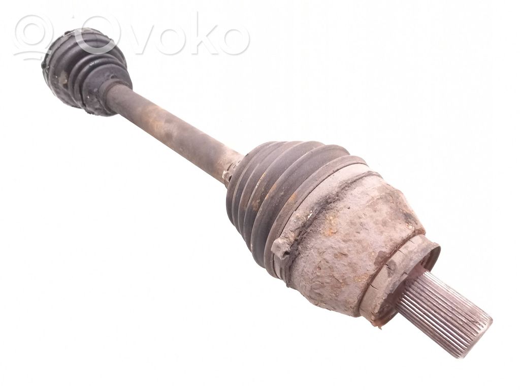 Etuvetoakseli
