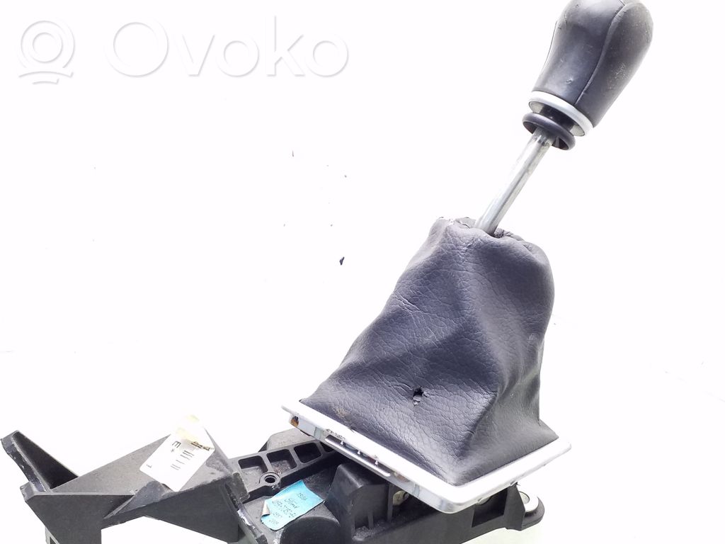 Ford Focus Gear shifter/selector 